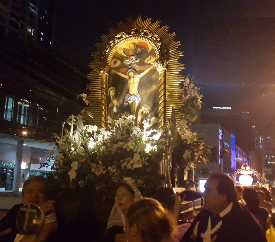 La procesión finalizó cerca de la media noche del Viernes Santo