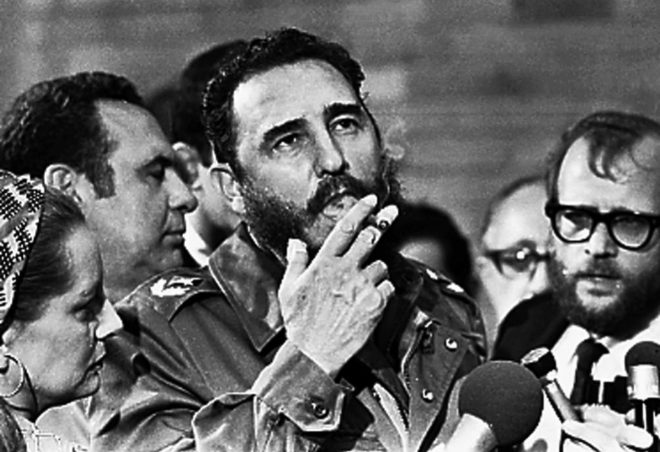 Pareciera planificado, que el lider de la Revolución Cubana, "muriera" en un día significativo para la historia de cuba.  