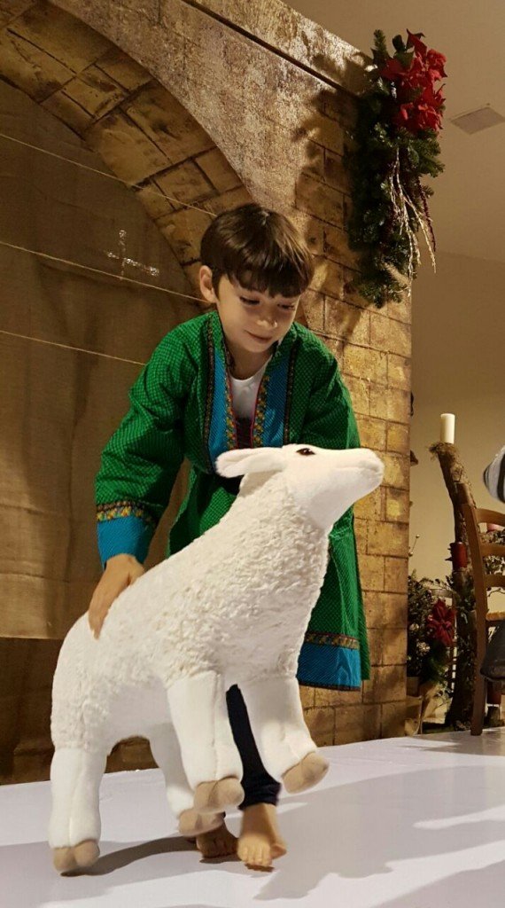 Lleva un juguete para que sea donado a un niño de escasos recursos | Foto: cortesía