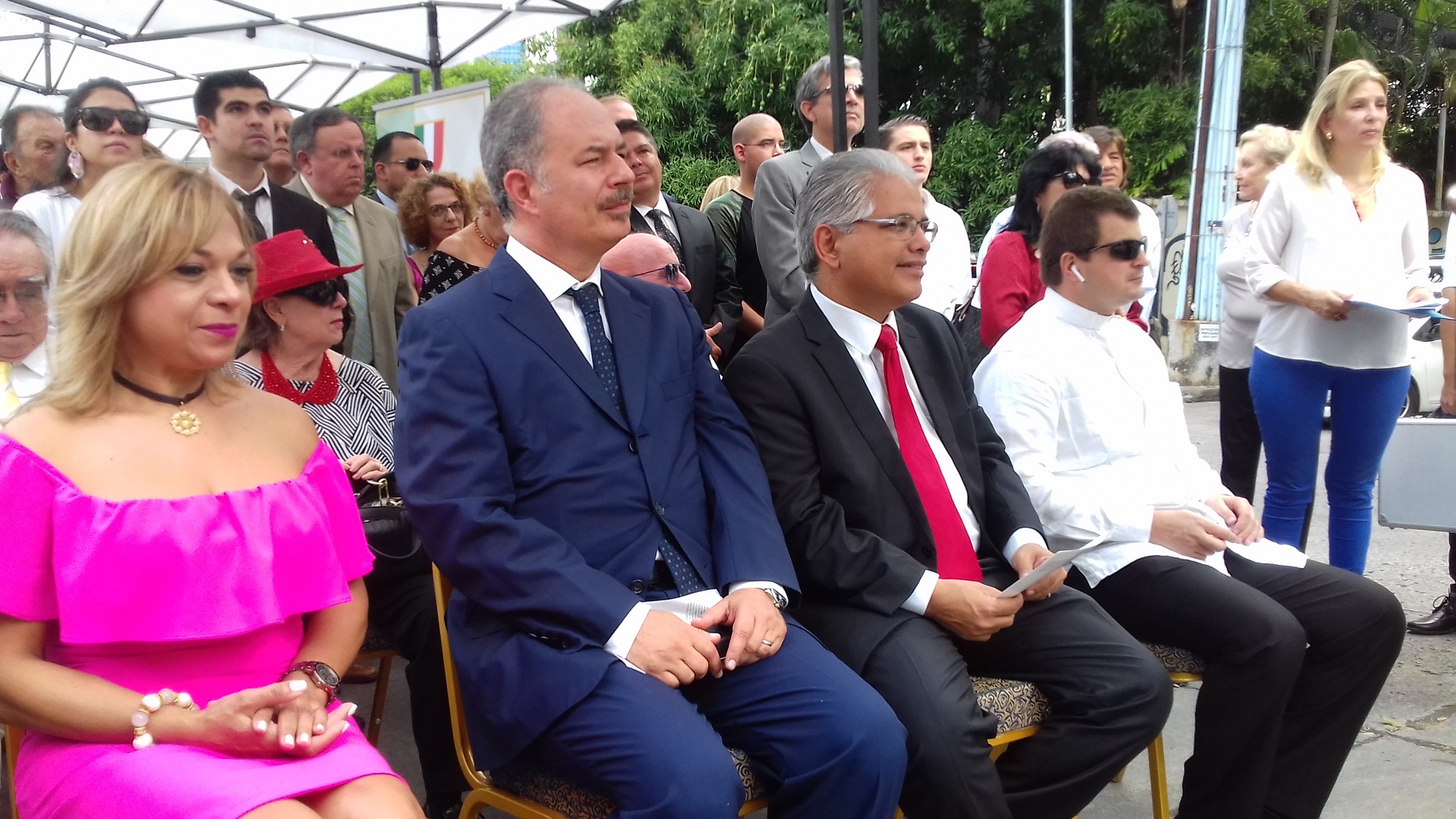 La represenante suplente de San Francisco, Nadja Rosas, junto al embajador Marcello Apiccella, el alcalde capitalino José Blandón, invitados de honor del evento.