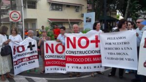 Muchas fueron las movilizaciones que los residentes realizaron para impedir esta construcción.