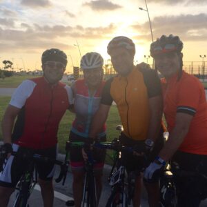 #GenteCDENews pedaleando en la Cinta Costera III (6 am).