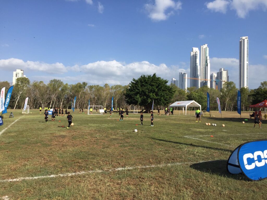 Los entrenamientos son liderados por Felipe Borowsky del Costa del Este FC y Liam Murphy del Celtic.