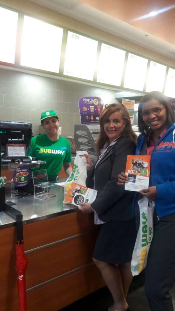 La famosa cadena de sándwiches ofrece variadas opciones de proteínas, verduras frescas y pan horneado cada día | Foto: BAP