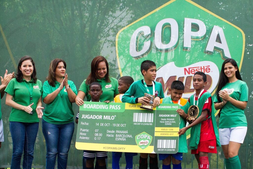 JUGADORES MILO - BARCELONA FC