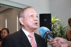 osvaldo-lau-es-asesor-tributario-financiero-y-legal