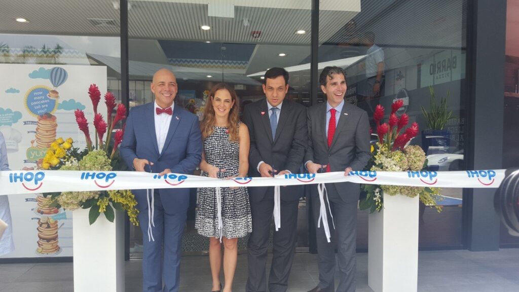 Los inversionistas hicieron un minucioso estudio de mercado sobre el comportamiento y patrones de consumo panameños, el cual concluyó que Costa del Este era el lugar adecuado para arrancar lo que más adelante esperan replicar en otros 5 puntos del país.