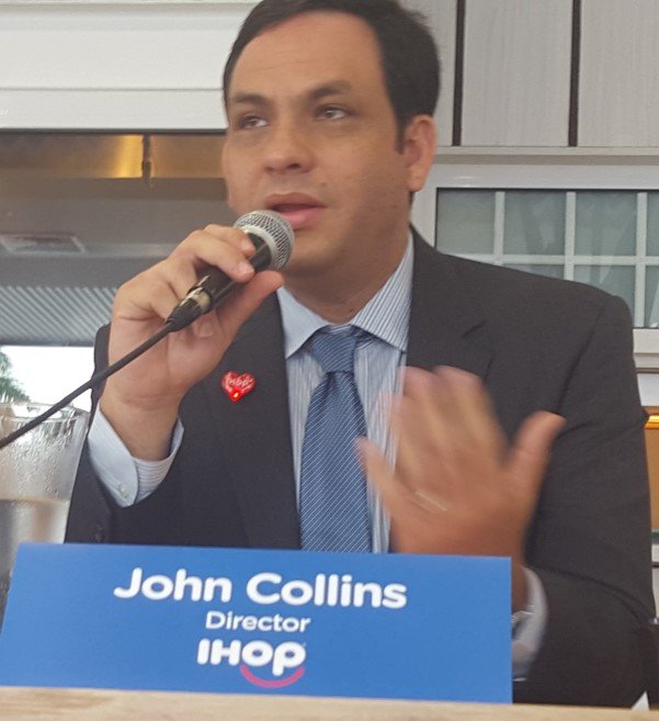 Jhon Collins, director de IHop Panamá.