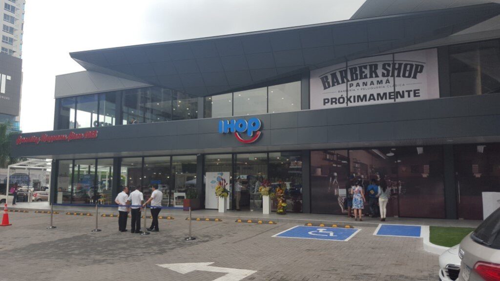 En esta plaza existe la modalidad de valet parking | Foto: AR